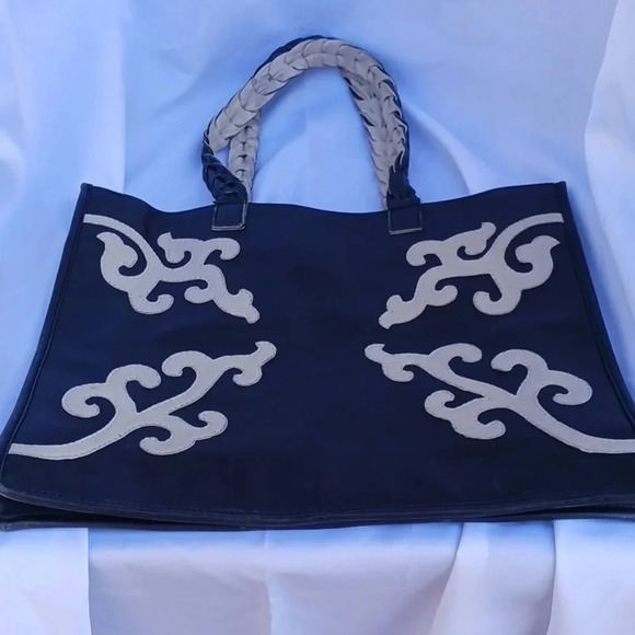 Khandoma Black and white Leather tote bag ** - Picture 3 of 4